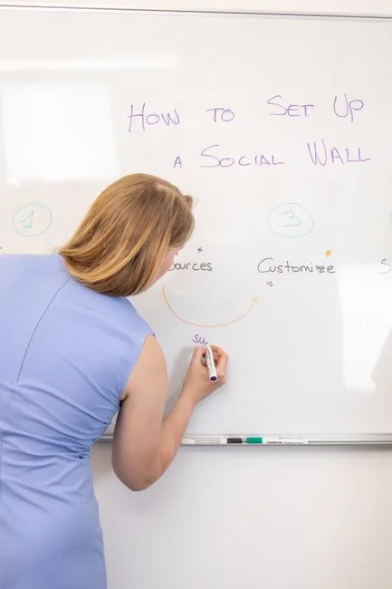 Sticky notes with holiday marketing ideas for Christmas social media and email campaigns.